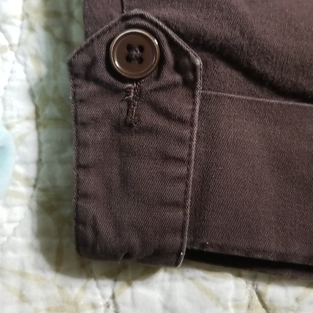 Capris - Picture 2 of 8